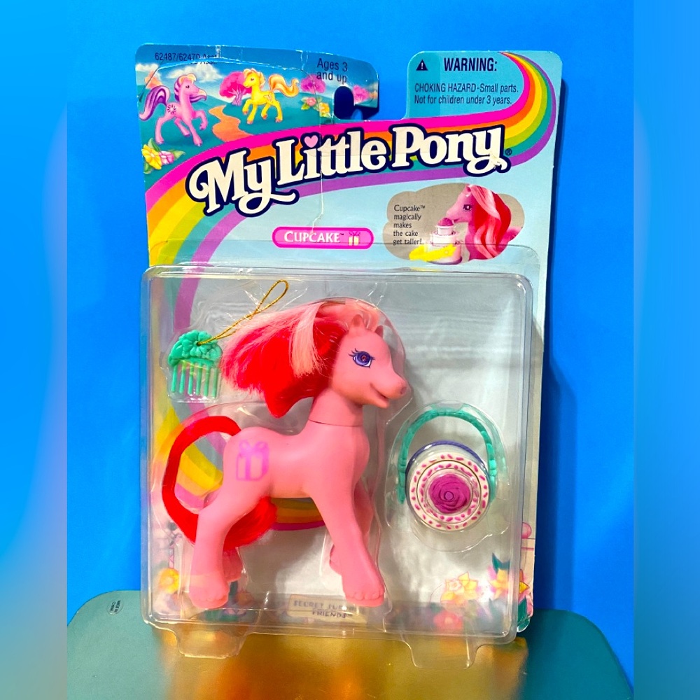 MY LITTLE PONY G2 VTG 1997 SECRET SURPRISE FRIENDS CUPCAKE PONY & ACCESS…